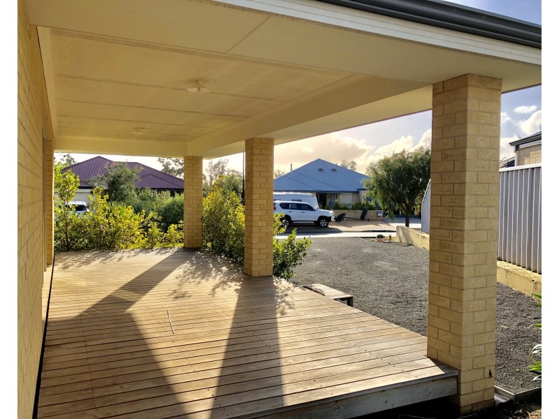 27 Sapphire Road, Dalyellup WA 6230