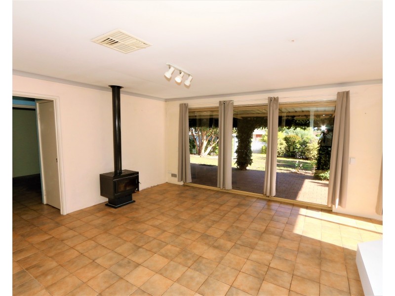 3A Palm Court, Eaton WA 6232