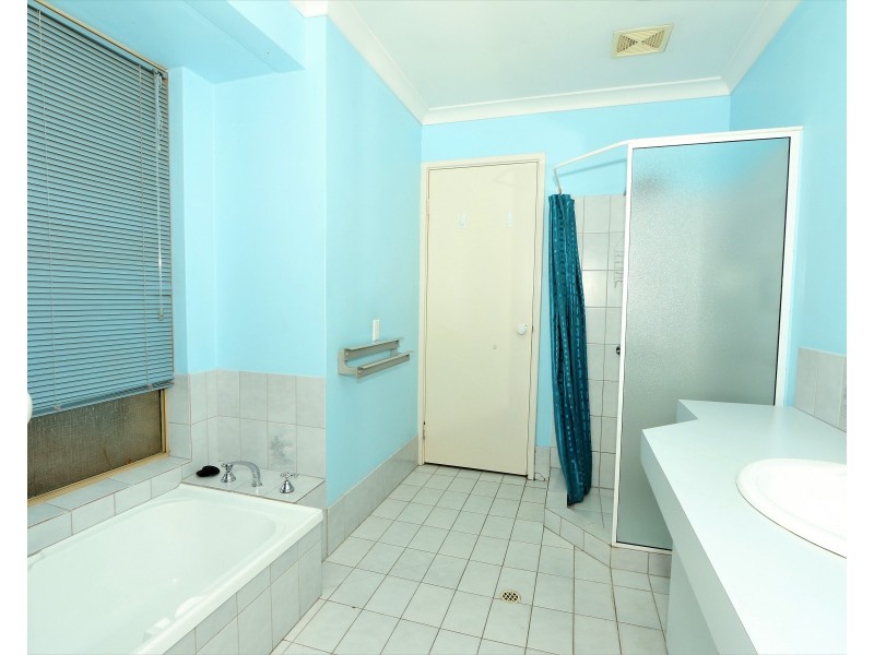 3A Palm Court, Eaton WA 6232