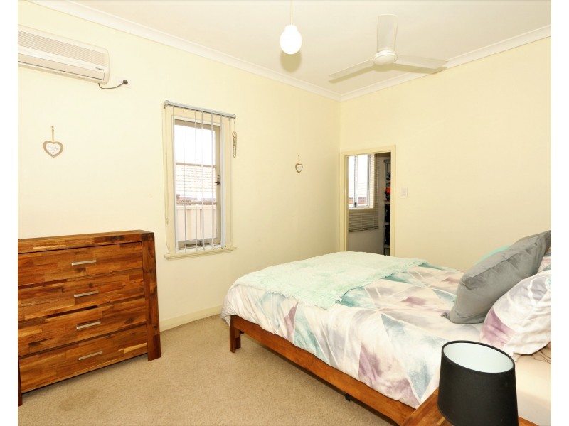 10A Lowe St, Carey Park WA 6230