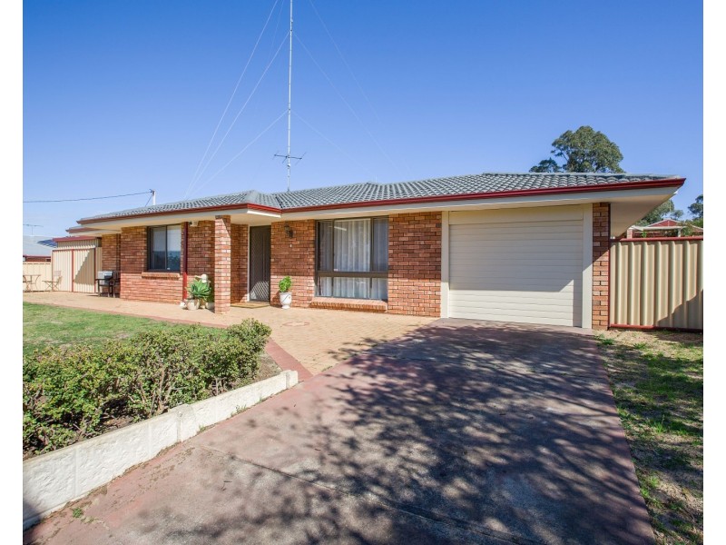 11 Parkfield Way, Australind WA 6233