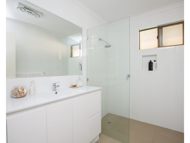 11 Parkfield Way, Australind WA 6233