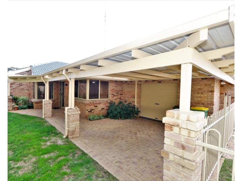 5 Mahogany Place, Eaton WA 6232