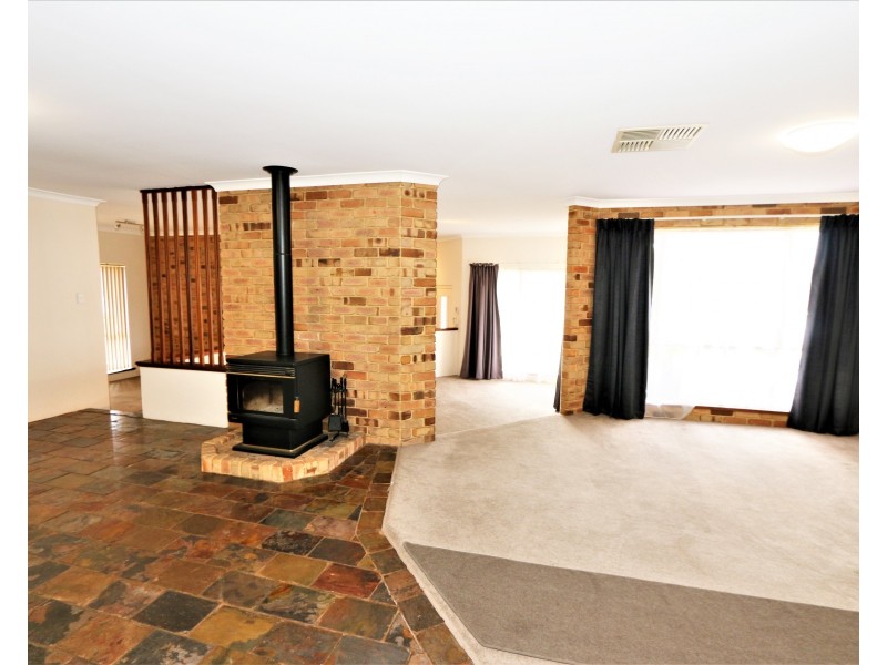 5 Mahogany Place, Eaton WA 6232