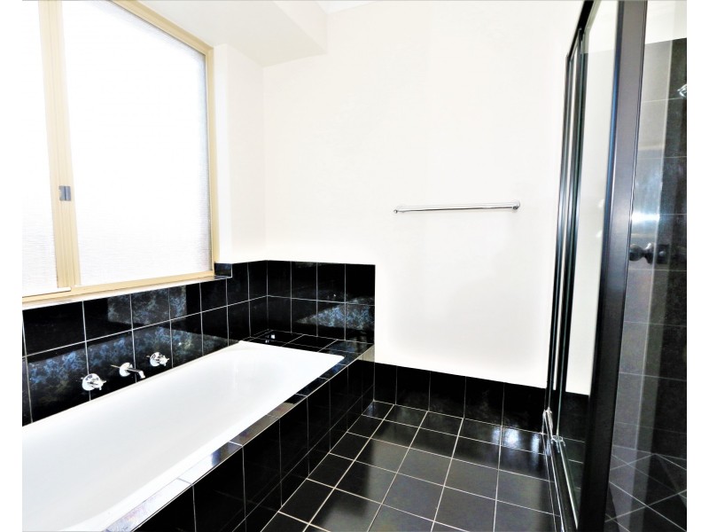 5 Mahogany Place, Eaton WA 6232