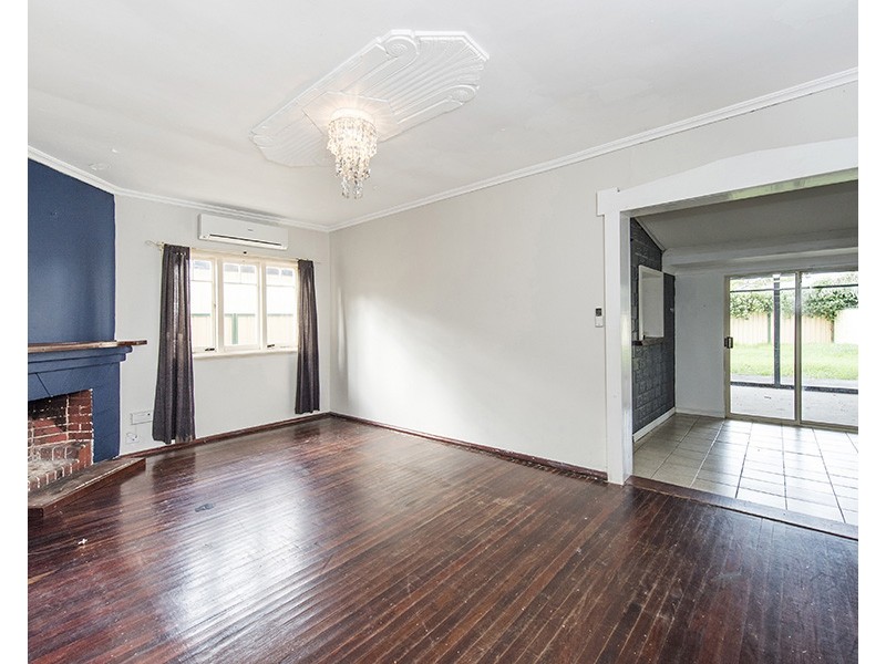 19A Russell Road, Burekup WA 6227