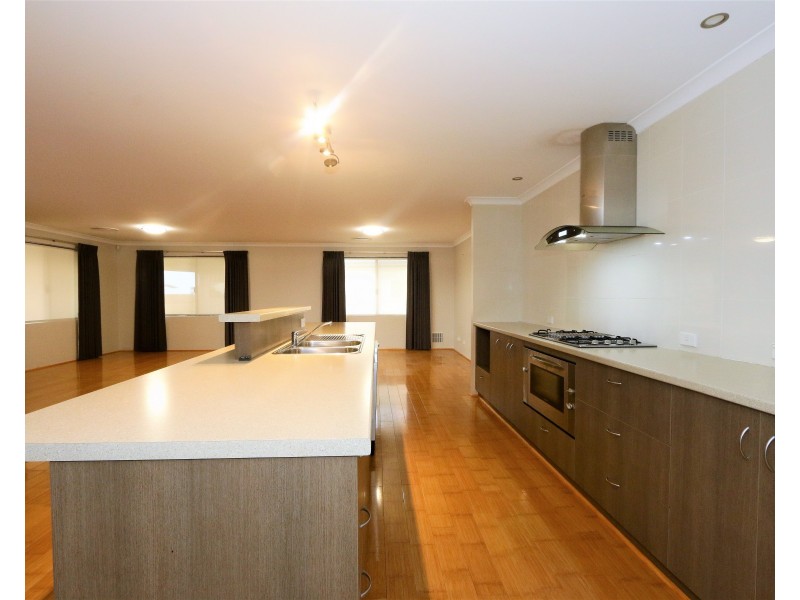 1 Sherwood Drive, Dalyellup WA 6230