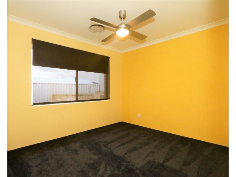 1 Sherwood Drive, Dalyellup WA 6230