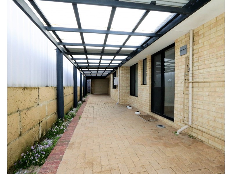 1 Sherwood Drive, Dalyellup WA 6230