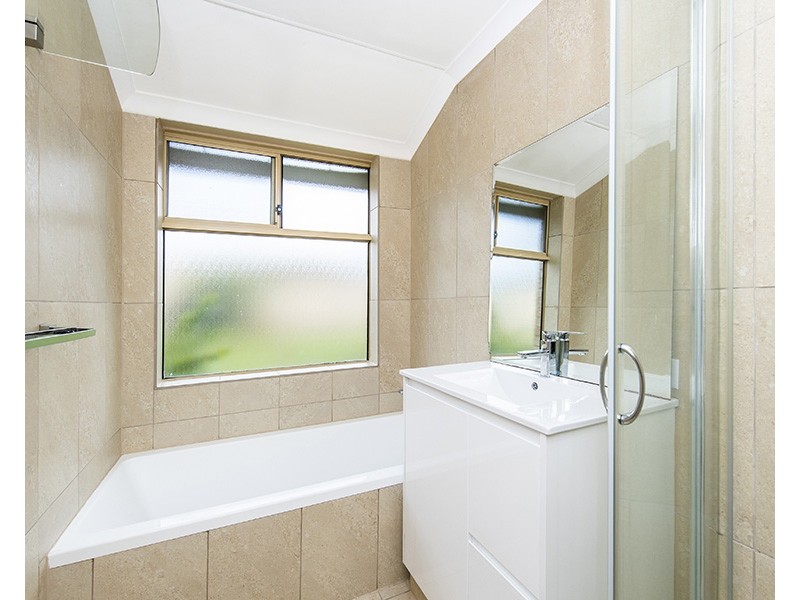 4 Tobin Place, Withers WA 6230