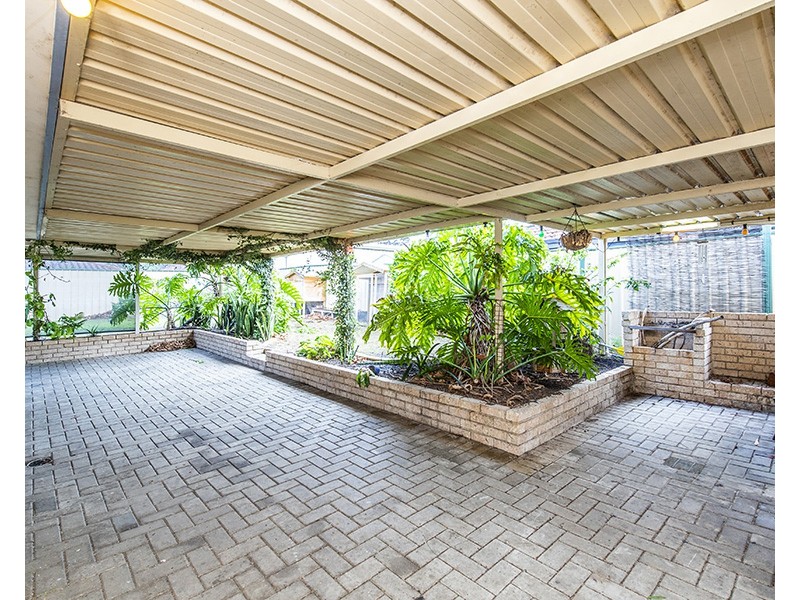 4 Tobin Place, Withers WA 6230