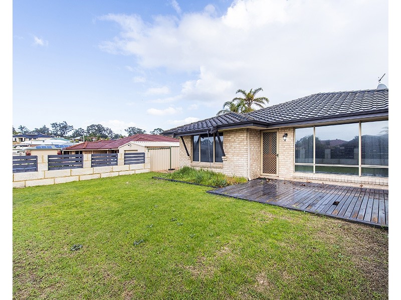 4 Tobin Place, Withers WA 6230