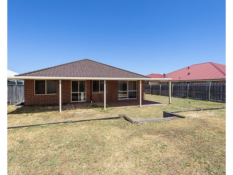 127 Macquarie Drive, Australind WA 6233