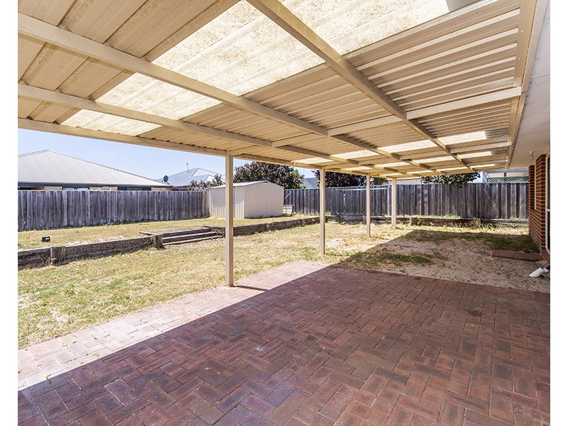 127 Macquarie Drive, Australind WA 6233