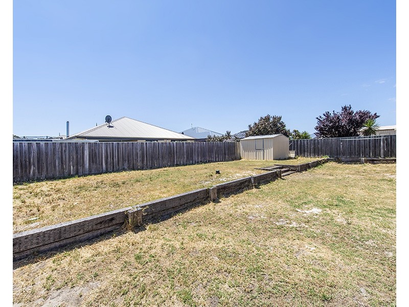 127 Macquarie Drive, Australind WA 6233