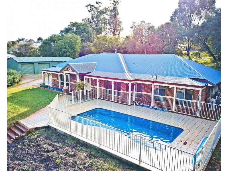 15 Hawkins Drive, Gelorup WA 6230