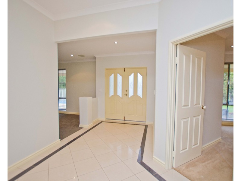 15 Hawkins Drive, Gelorup WA 6230