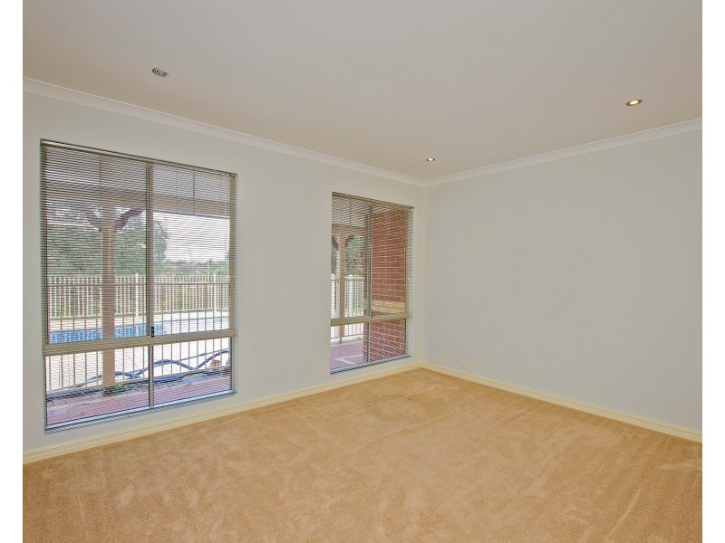 15 Hawkins Drive, Gelorup WA 6230