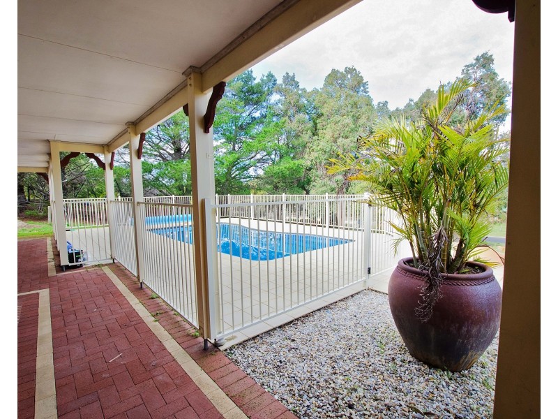 15 Hawkins Drive, Gelorup WA 6230