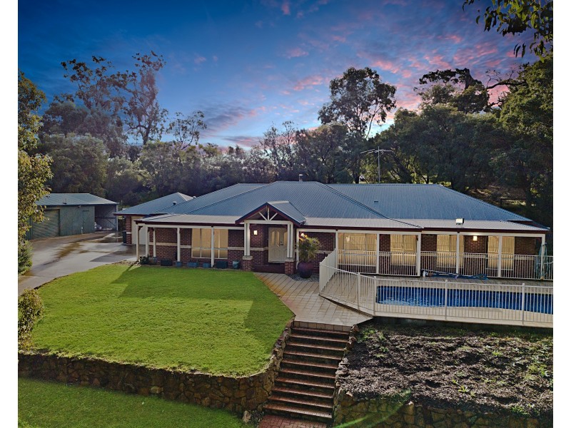 15 Hawkins Drive, Gelorup WA 6230