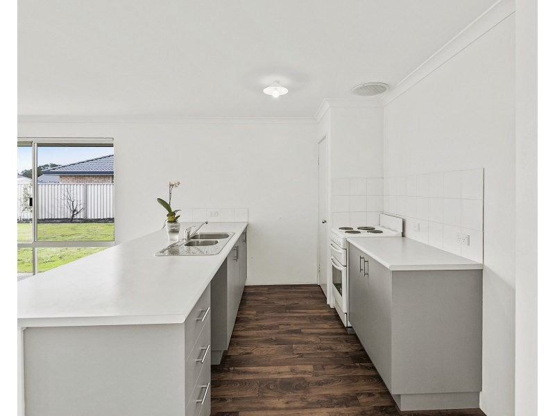 18 Range Road, Capel WA 6271