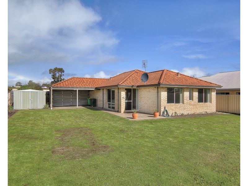 18 Range Road, Capel WA 6271