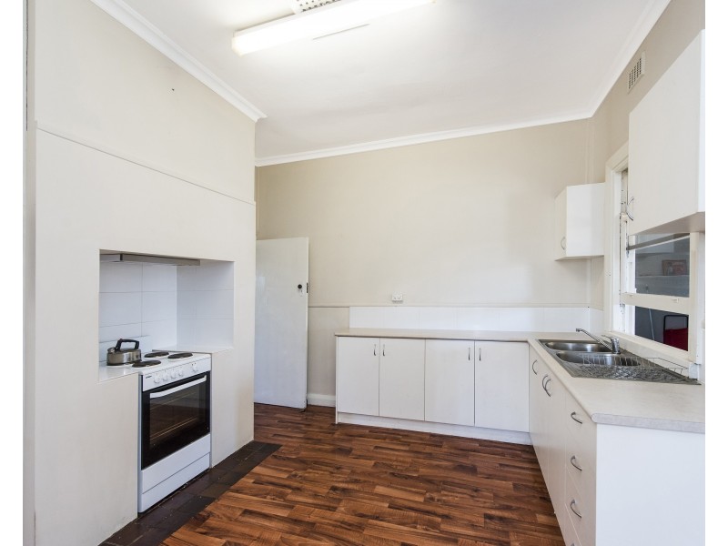 15 Albert Road, East Bunbury WA 6230