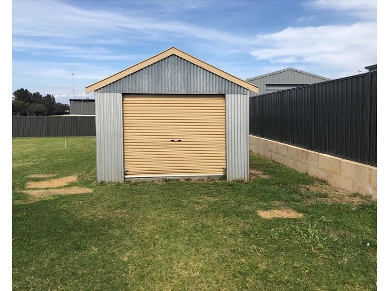 15 Albert Road, East Bunbury WA 6230