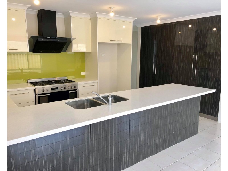 21 Marseilles Drive, Yalyalup WA 6280