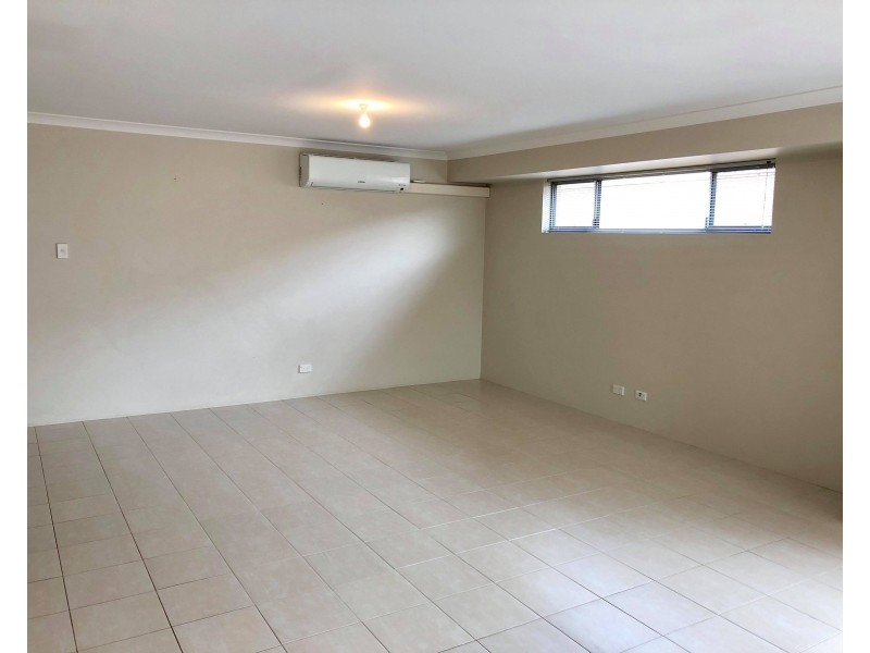 21 Marseilles Drive, Yalyalup WA 6280