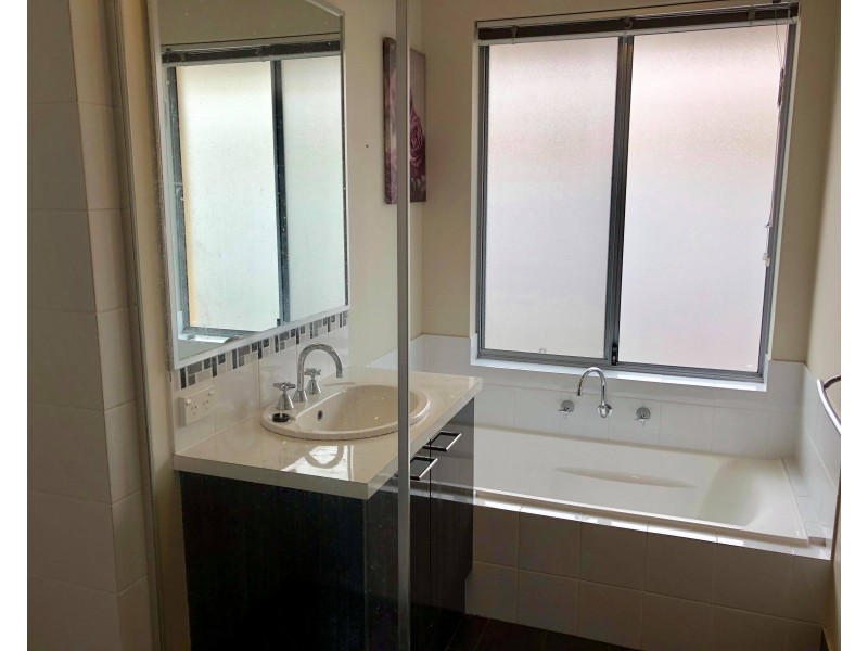 21 Marseilles Drive, Yalyalup WA 6280