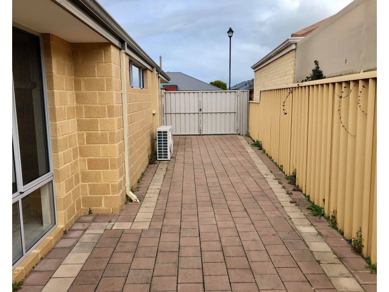 21 Marseilles Drive, Yalyalup WA 6280