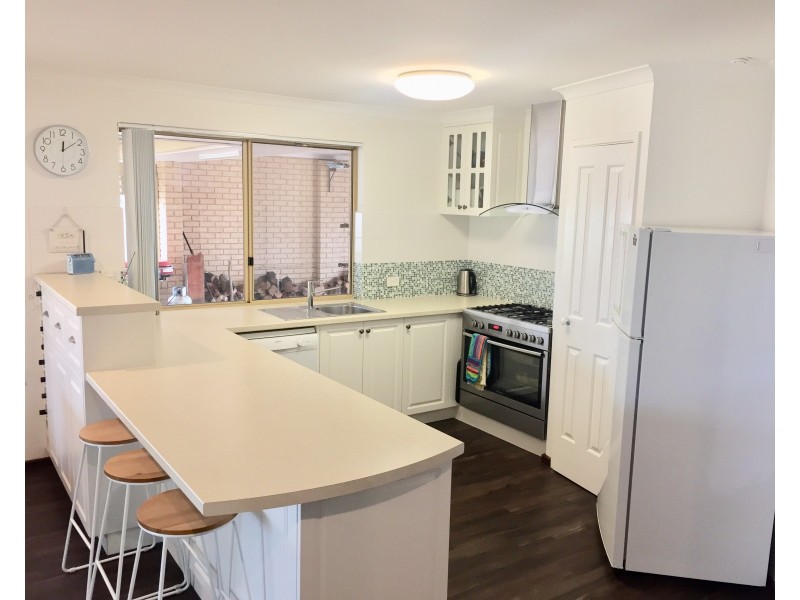 8 George Way, Broadwater WA 6280