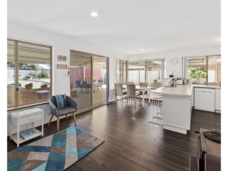 8 George Way, Broadwater WA 6280