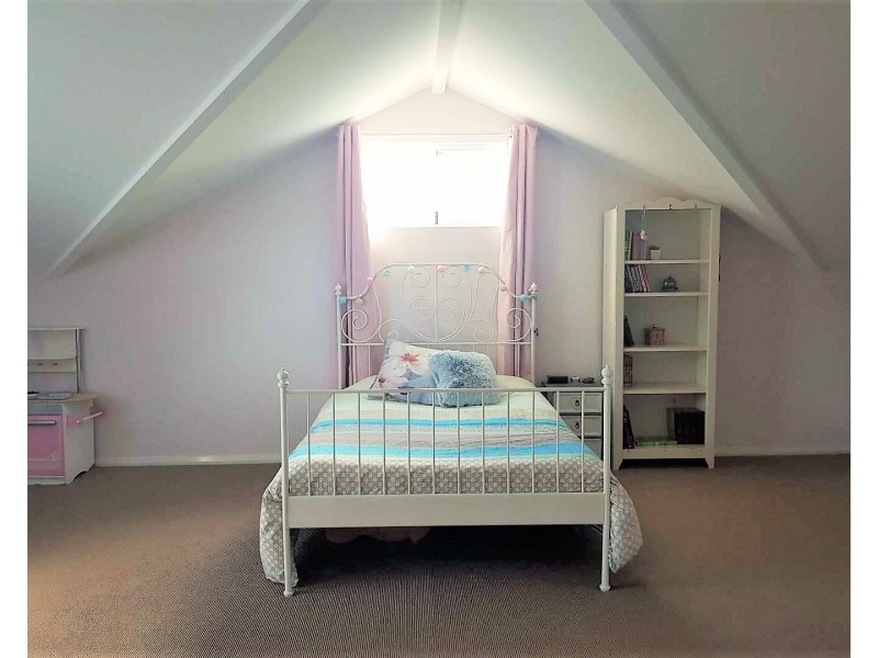 2 Hopkins Road, Brunswick WA 6224