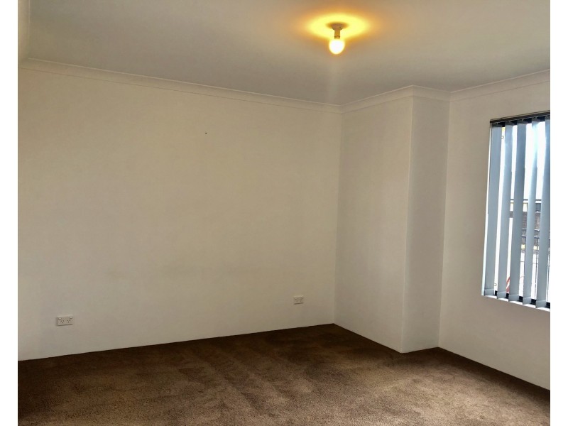 66 Murtin Road, Dalyellup WA 6230