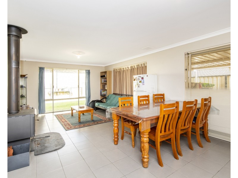 113 Wittenoom Street, Collie WA 6225
