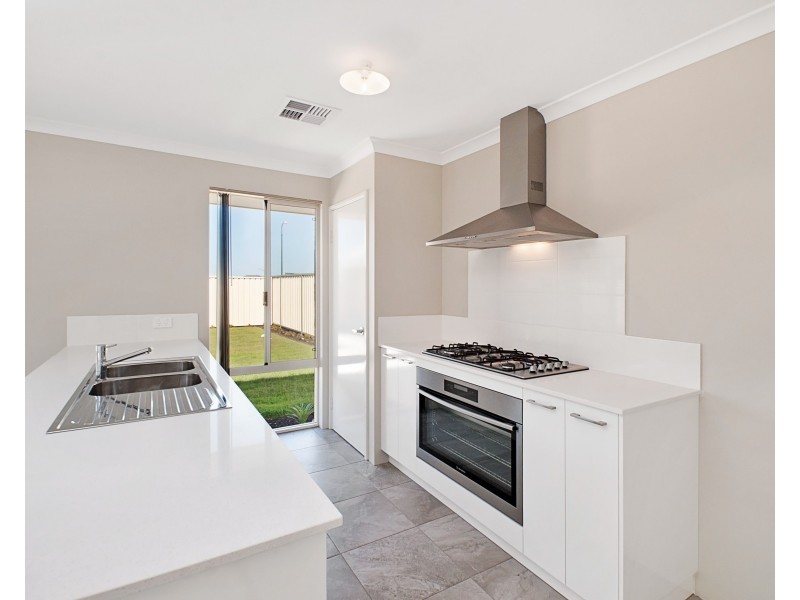 13 Alice Street, Yalyalup WA 6280