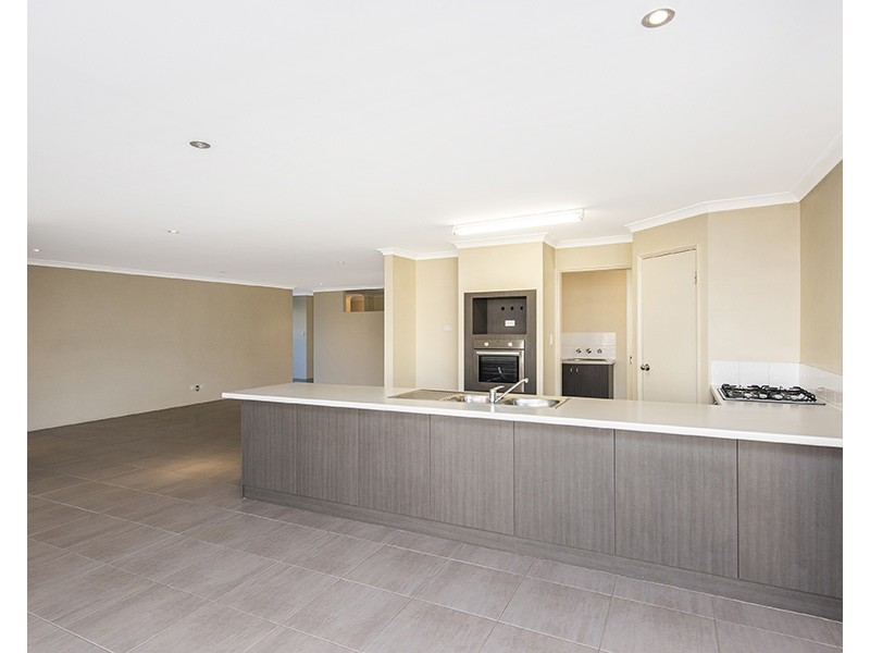 2 Binar Way, Dalyellup WA 6230