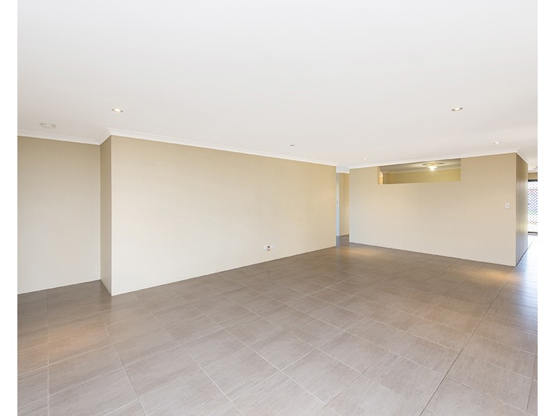 2 Binar Way, Dalyellup WA 6230