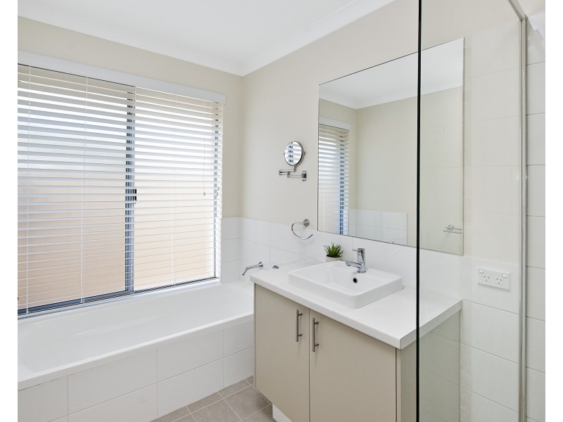20 Anna Capel View, Geographe WA 6280
