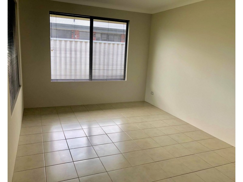 25 Marseilles Drive, Yalyalup WA 6280