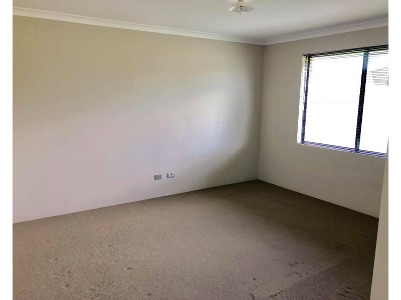 25 Marseilles Drive, Yalyalup WA 6280