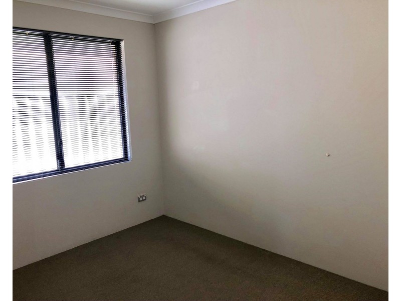 25 Marseilles Drive, Yalyalup WA 6280