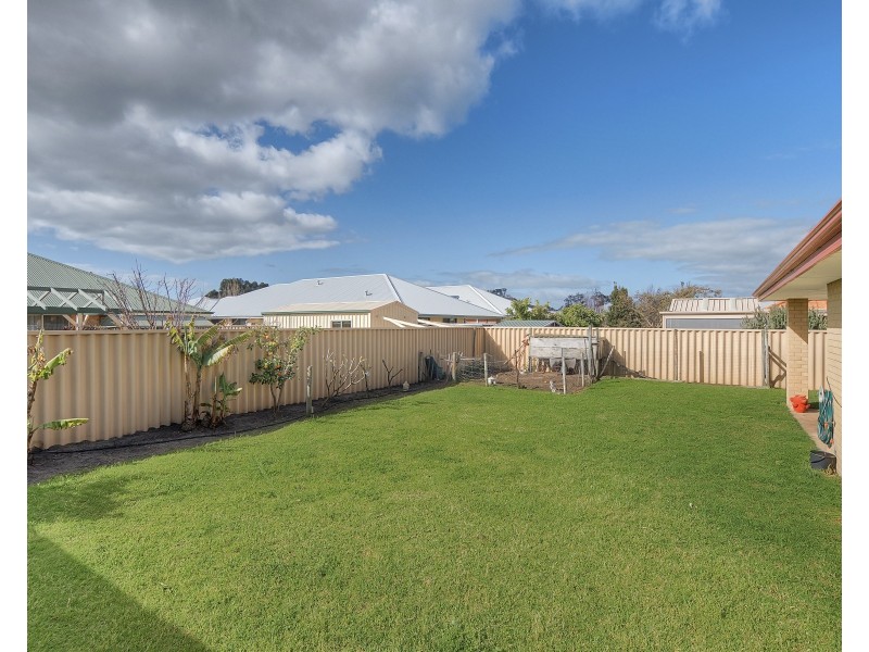 53 Marseilles Drive, Yalyalup WA 6280