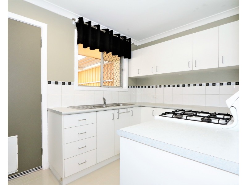 12C Whitley Place, Withers WA 6230