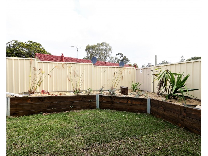 12C Whitley Place, Withers WA 6230