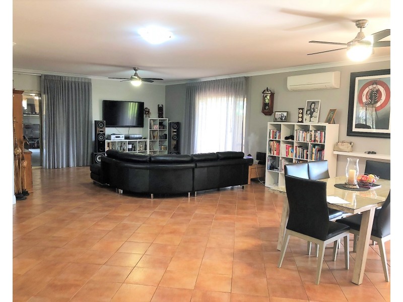 14 Craigie Drive, Roelands WA 6226