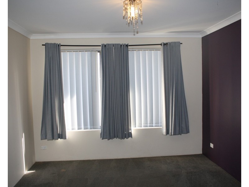 55 Swan Avenue, Millbridge WA 6232