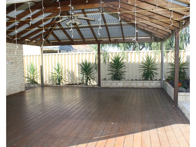 55 Swan Avenue, Millbridge WA 6232